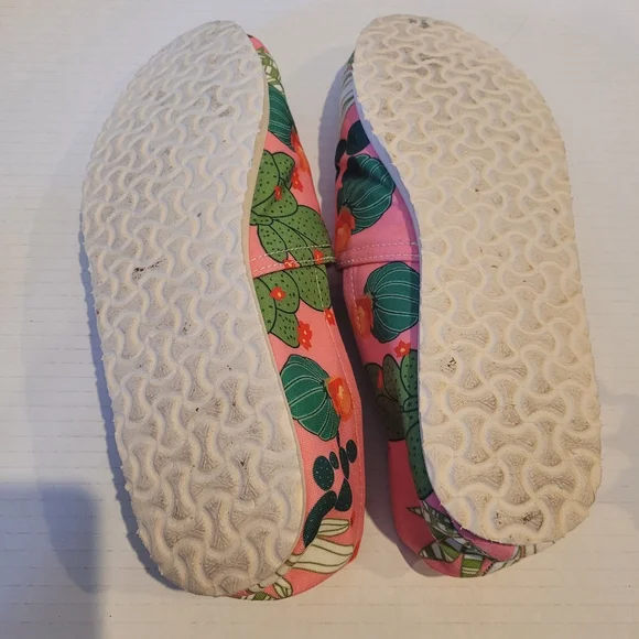 Pink Shoes Slip on Terranium Plants Succulent Floral Boho Bohemian Size 10 10W - Picture 6 of 6